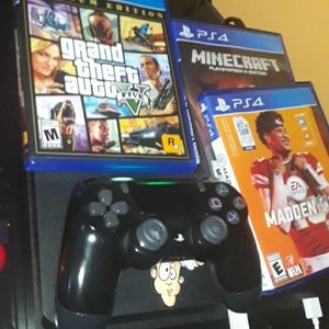 Ps4 with 3 games